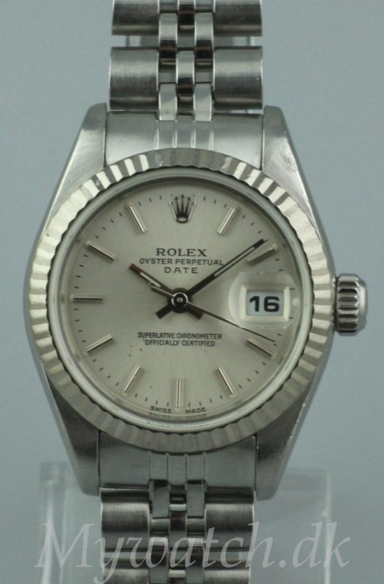 Solgt - Rolex Oyster Perpetual Date 79240 - 2002-0